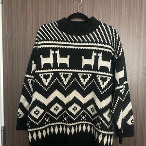 H&M Black & White Aztec Alpaca Pattern Knit Sweater